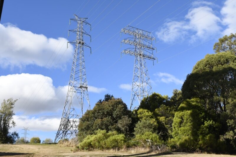 Report: cheaper and cleaner electricity possible