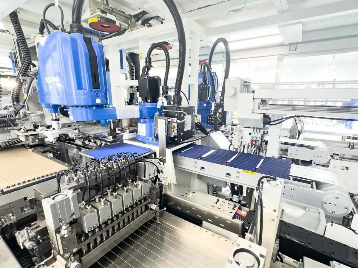 “Launchpad to the world:” SunDrive inks deal to get Aussie solar innovation to global market