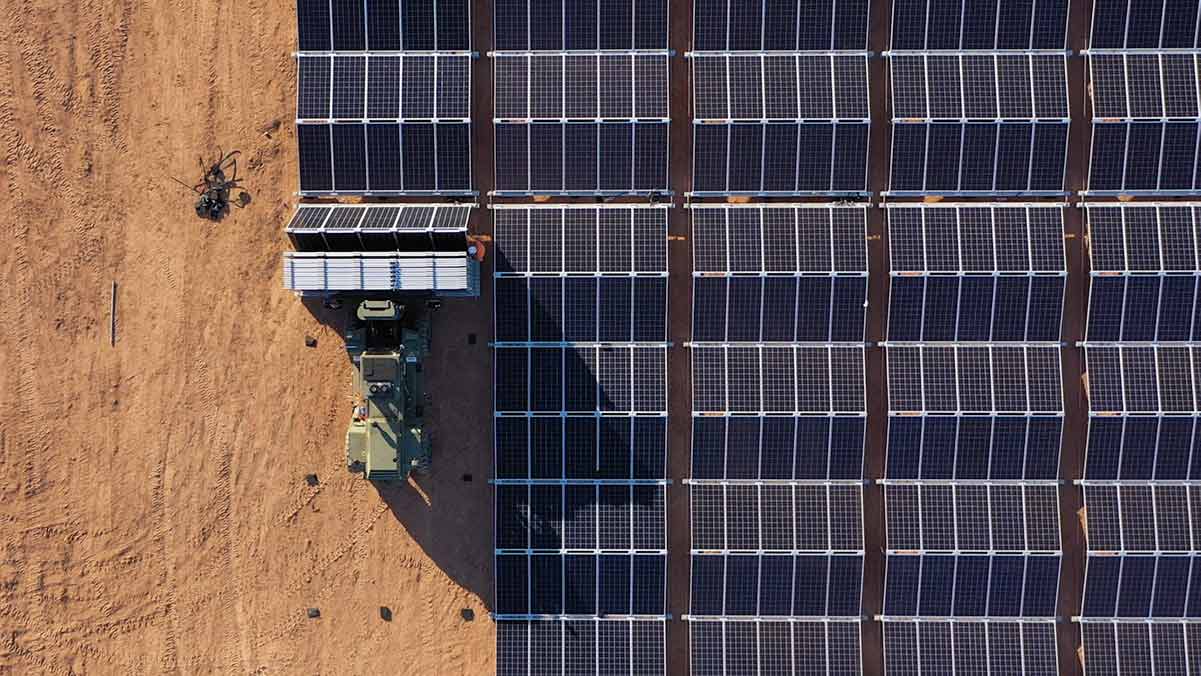 Australian Maverick solar innovator 5B says costs to fall 25 pct after landing first Sunshot grant