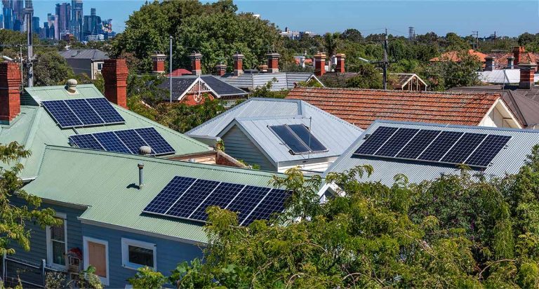 Rooftop solar takes its biggest bite yet out of coal generators’ lunch, as home battery rebates hit 89,000