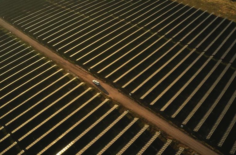 Gigawatt-scale solar project to help power giant smelter and pave way for coal closure gets planning approval