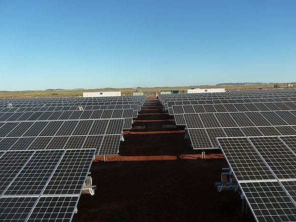Fertiliser giant firms up first leg of Indigenous-backed, 1.2 GW green energy hub