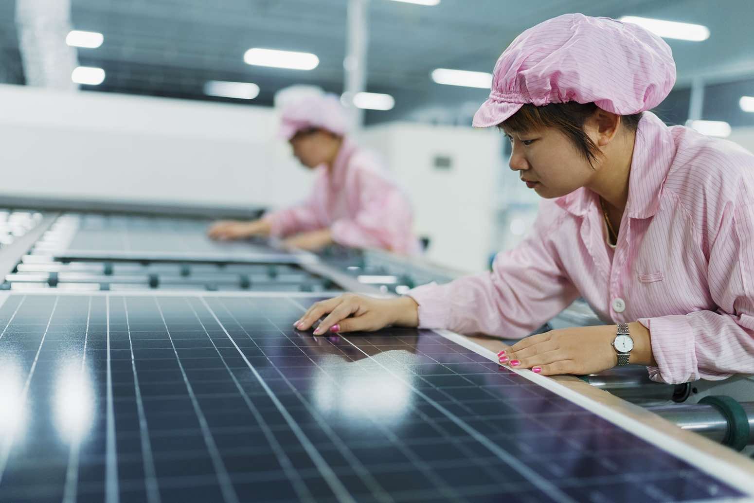 “Solar surge:” China smashes PV export records as energy crisis fast-tracks fossil fuel exodus