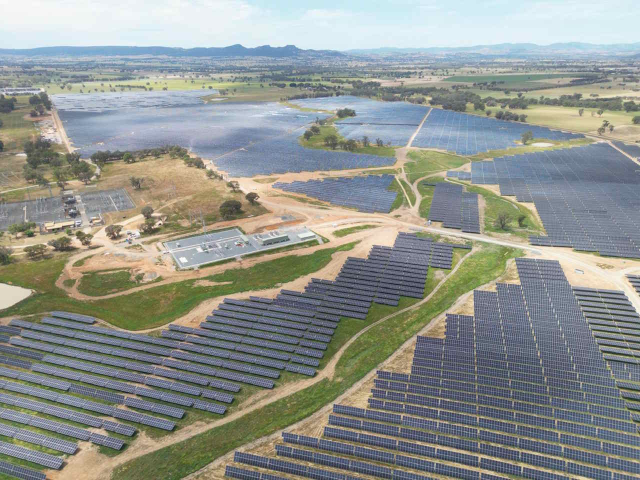 Developer of Australia’s first solar-battery hybrid lands finance and presses go on another bigger project