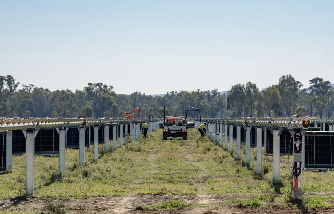 One of Australia’s first solar and battery hybrid projects reaches financial close, confirming big shift in market