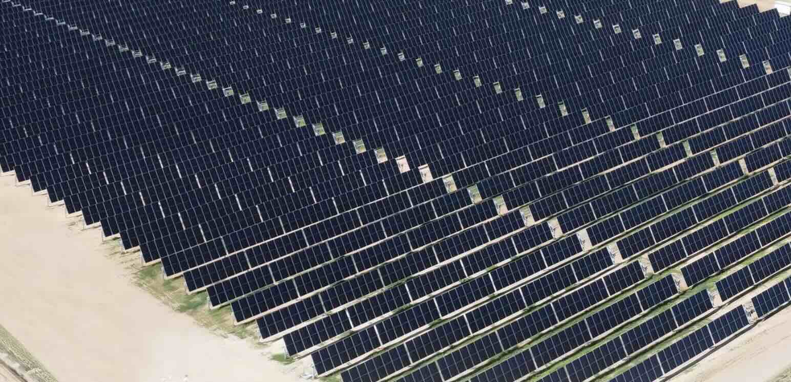 Green bank turns to small solar hybrids and battery retrofits in new $100 million package as mega projects stall