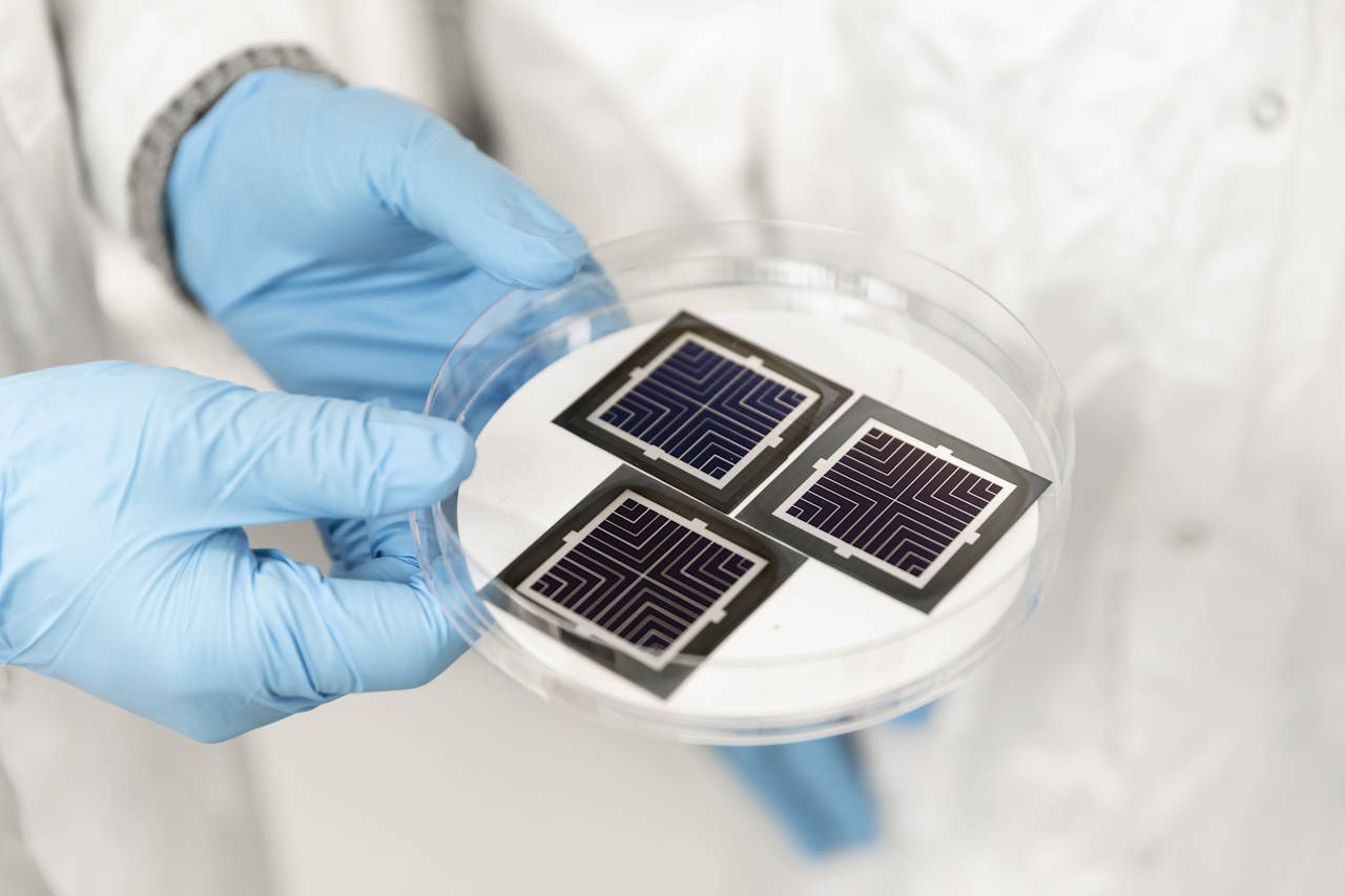 From solar cells to solar farms: Quest for ultra-low cost PV gets $100 million federal boost