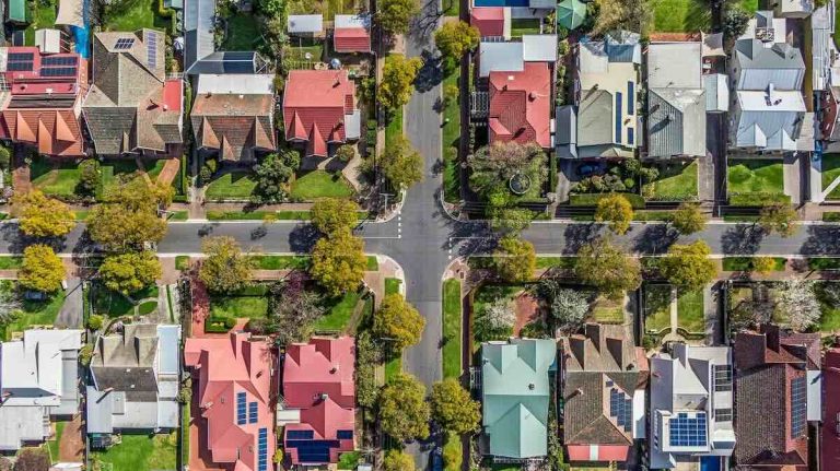 Wind and solar reach record share of Australia’s main grid, nearly half of it from rooftop PV