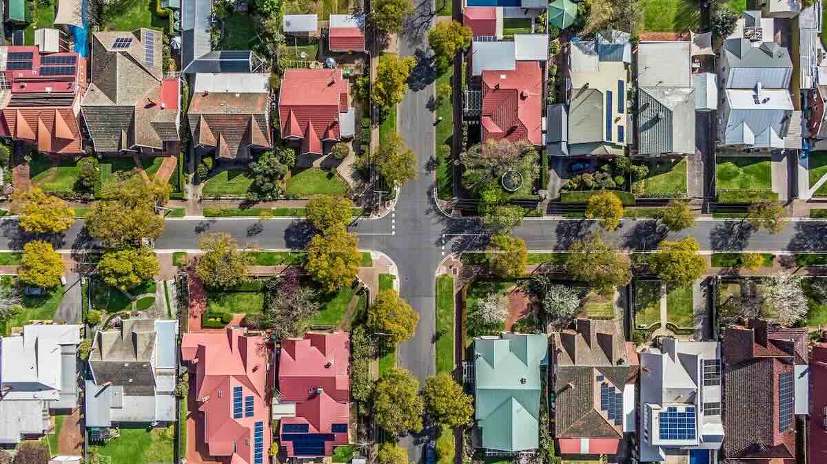 Wind and solar reach record share of Australia’s main grid, nearly half of it from rooftop PV