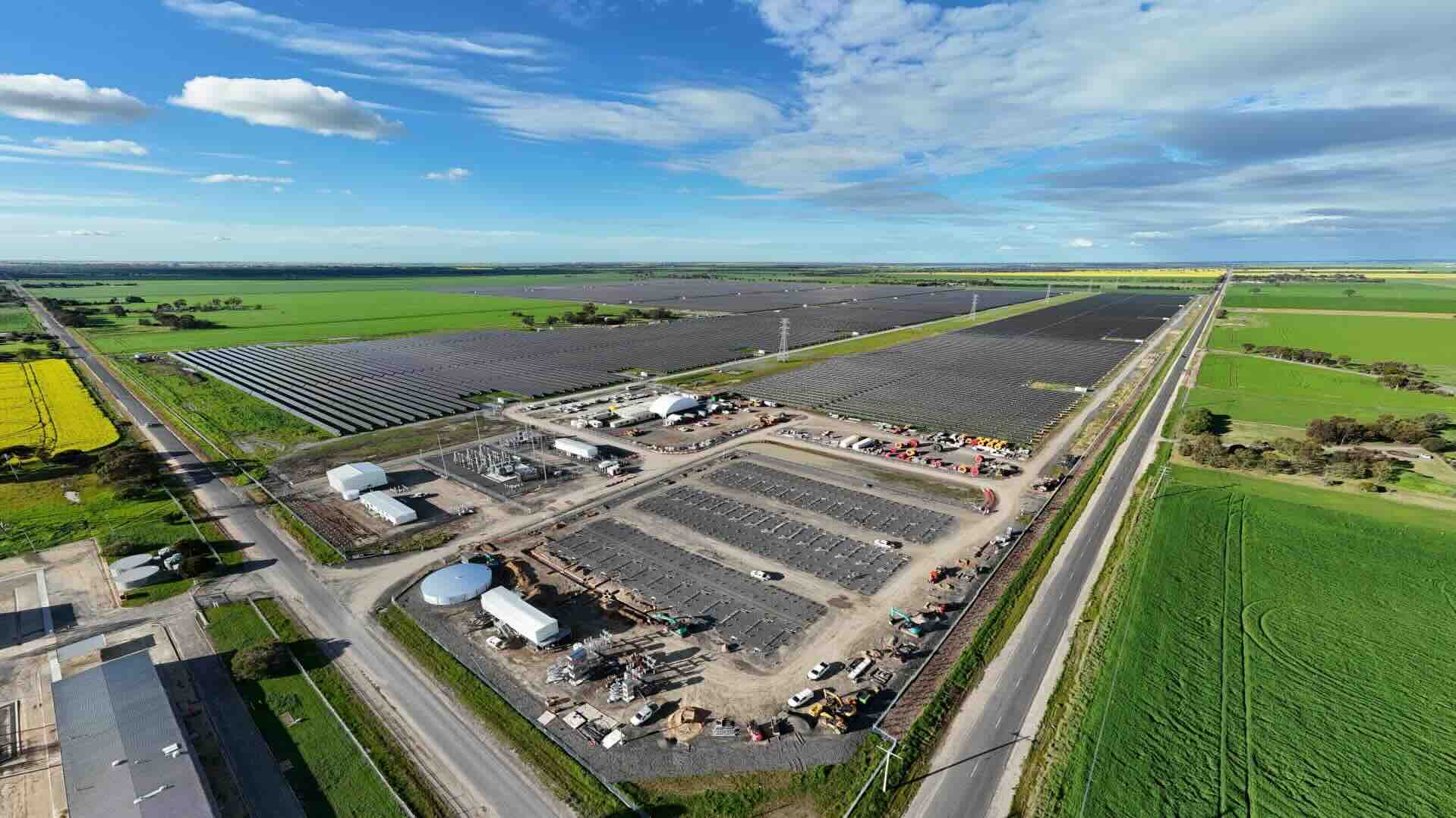 New solar farm connects to grid, part of state’s first PV-battery hybrid project