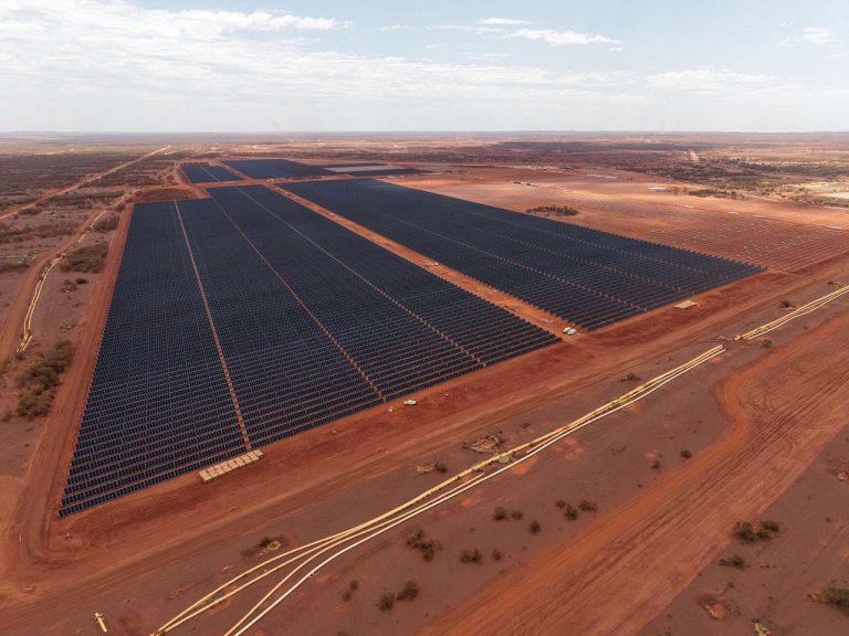 “Big savings:” Fortescue signs first 3rd party customer for its giant Pilbara “green grid”