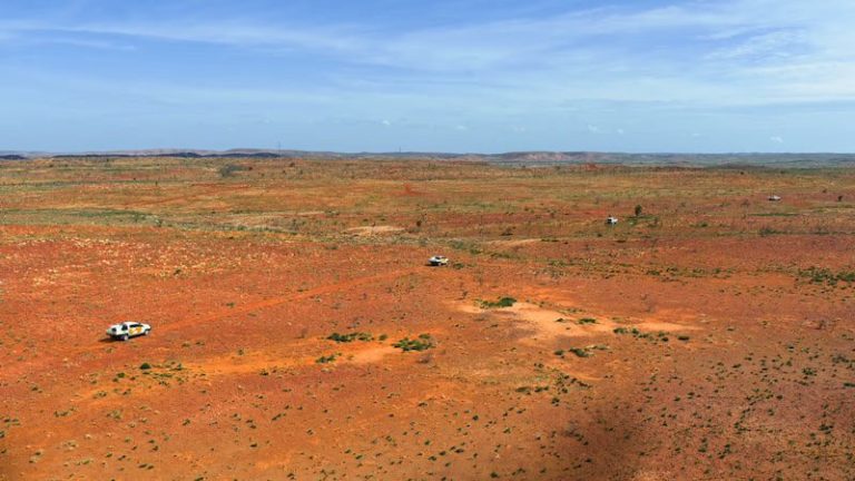 Giga-scale Pilbara wind and solar project seeks to pass final planning hurdle