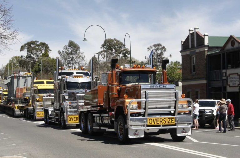 A massive 244-tonne transformer completes 2,165 km road trip to Australia’s largest solar project